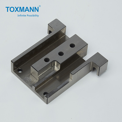 Otomatik Hassas CNC İşlenmiş Parçalar S136 Malzeme Toleransı 0.02mm