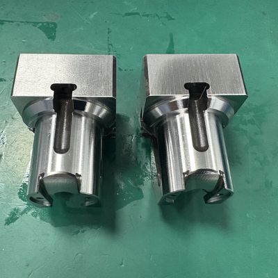 SKD61 DC53 CNC hassas işlenmiş parçalar Rivet besleyici dayanıklı